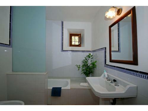 Beautiful Newly Renovated Rustic Country House With Pool