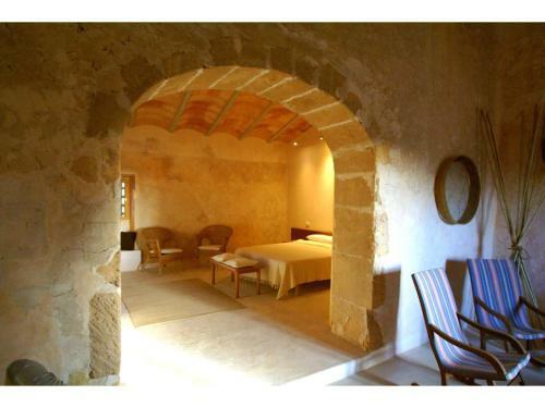 Beautiful Newly Renovated Rustic Country House With Pool