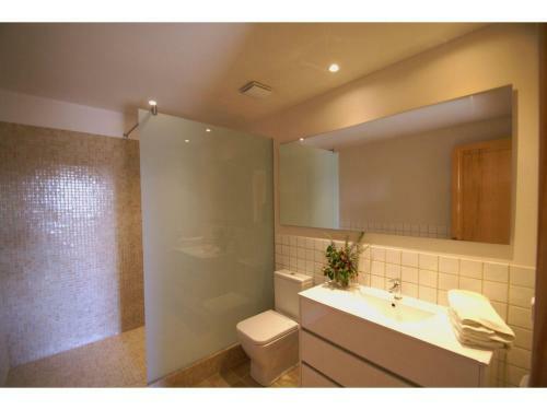 Beautiful Newly Renovated Rustic Country House With Pool