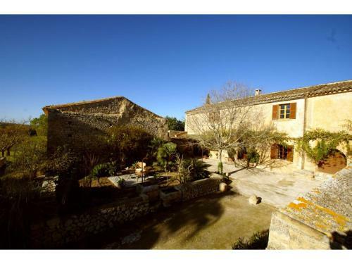 Beautiful Newly Renovated Rustic Country House With Pool