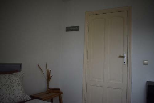 Room With A Private Bathroom In Eu District