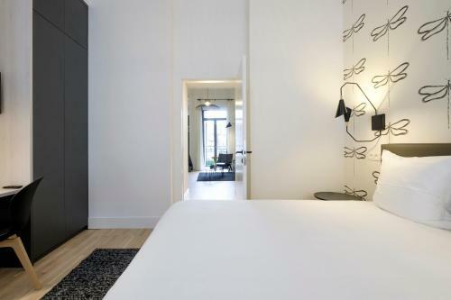 Fabulous Apartments In Ch�telain Area