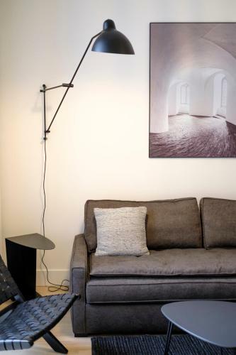Fabulous Apartments In Ch�telain Area