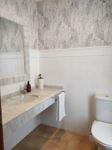 Las Lagunas - No Se Admite Jovenes