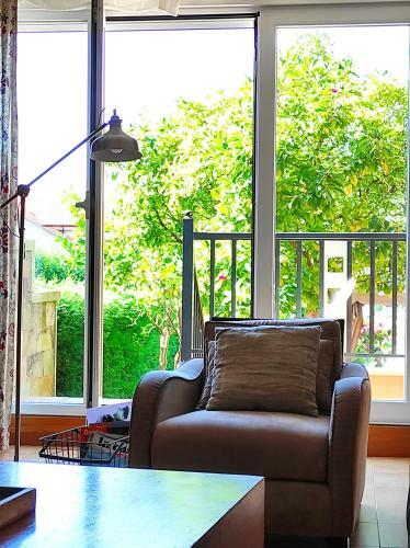 Las Lagunas - No Se Admite Jovenes