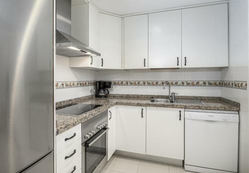 Apartamento 2311-modern Apt With Pool View