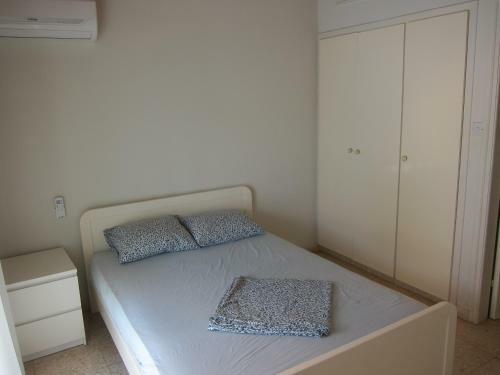 Spiros Seaside Holiday Home