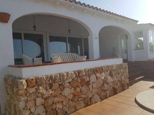 Villa En Primera Linea De Mar Cerca De Binibeca