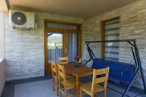 Hostal Apartments Ena