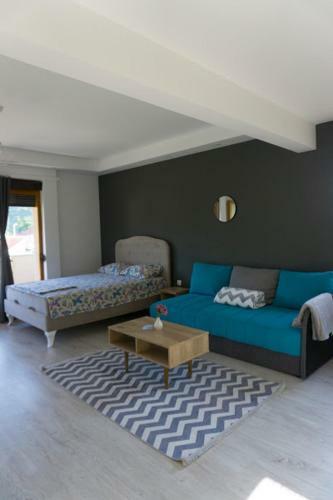 Hostal Apartments Ena