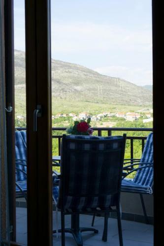 Hostal Apartments Ena
