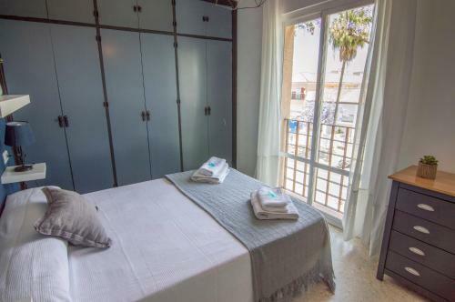V Centenario Beach Apartamentos Living Sur