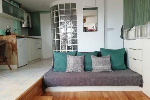 Apartamento Lovely Studio, Terrace, Swim Pool, Nature, Relax!!