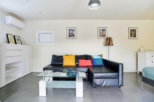 Jewel Home
