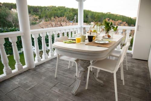 Jewel Home