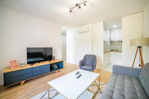Sun Square Apartments