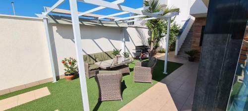 Villa Lo Pagan Holiday House