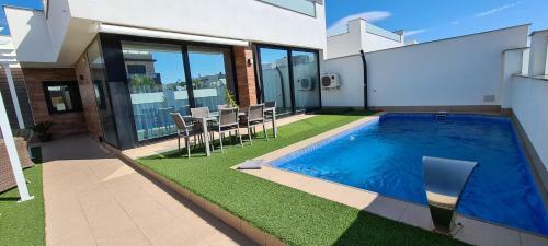 Villa Lo Pagan Holiday House