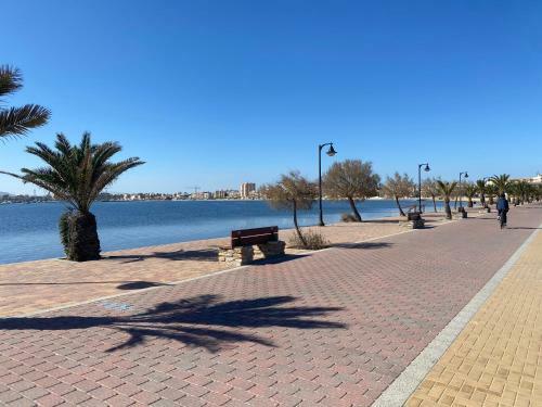 Luxury Apartment - Rooftop Terrace, Heated Pool & Sea View