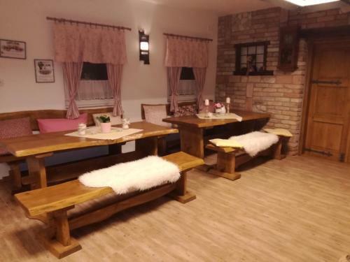 Hostal Penzion A Vinarstvi Vavricek