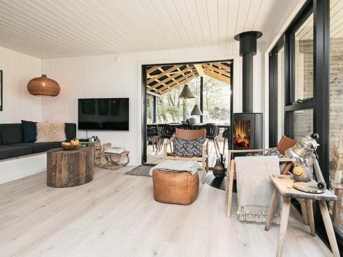 Holiday Home Bl�vand Cccii
