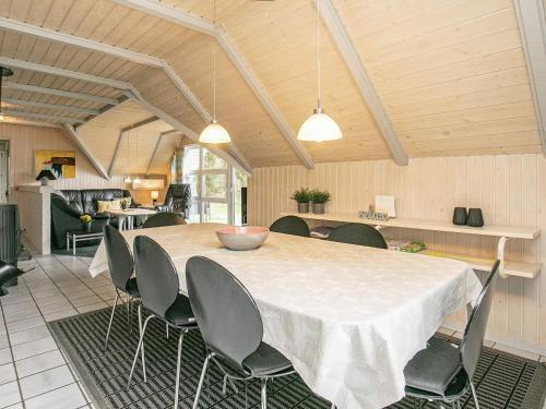 Holiday Home Bl�vand Cccv