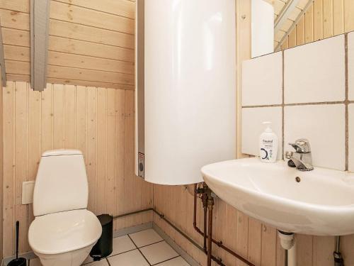 Holiday Home Bl�vand Cccv