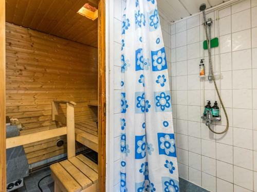 Holiday Home Kivirinne