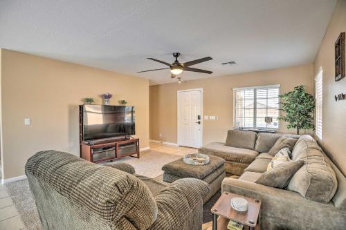 Dreamy El Mirage Oasis Less Than 12 Mi To Golf And Hike