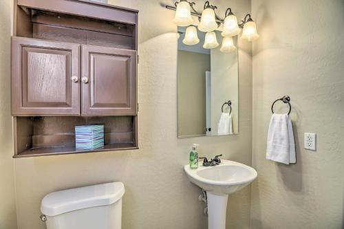 Dreamy El Mirage Oasis Less Than 12 Mi To Golf And Hike