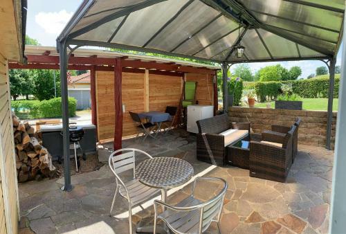 Apartment In Gr�ner Umgebung-eg