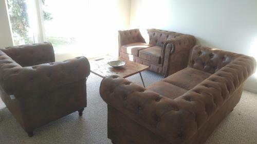 Spacious/elegant House By West Edmonton Mall