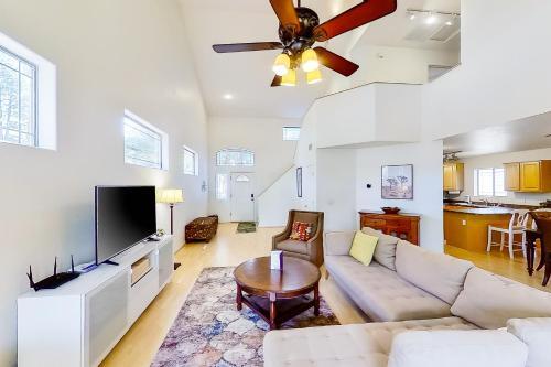 Comfortable Mountain Retreat