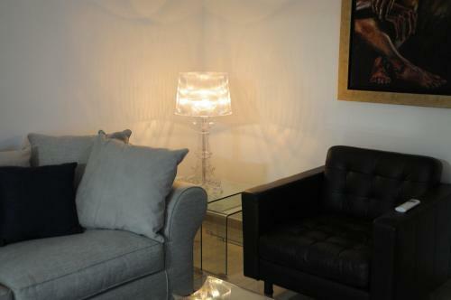Kennedy Deluxe Suites