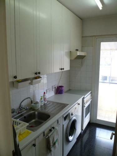 En Suite Sunny In House Room