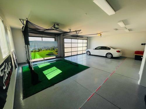 Luxury Contemporary Sanctuary W Pool And Views