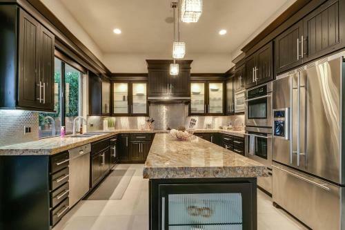 Luxury Contemporary Sanctuary W Pool And Views