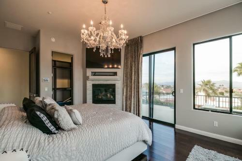 Luxury Contemporary Sanctuary W Pool And Views