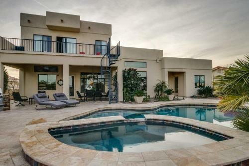 Luxury Contemporary Sanctuary W Pool And Views