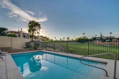 Luxe 4 Bdrm Wpool And Spa On Golf Course Lot