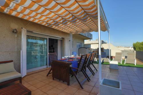 Apartamento Saloublues