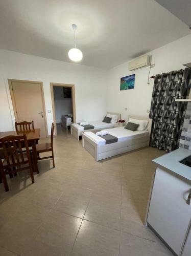 Hostal Pali Guesthouse
