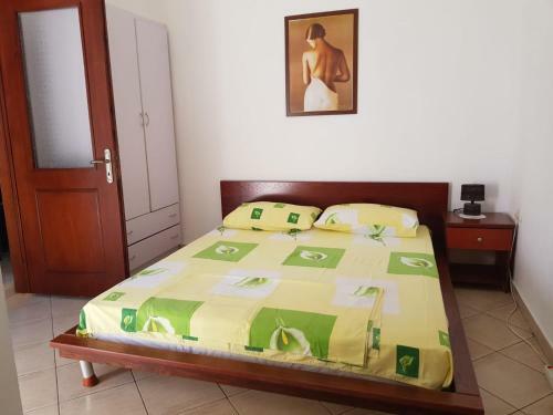 Villa Quiet Side