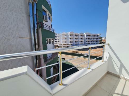 Summer Time Hotel