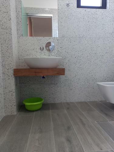 Hostal Shehu Guest House Ksamil