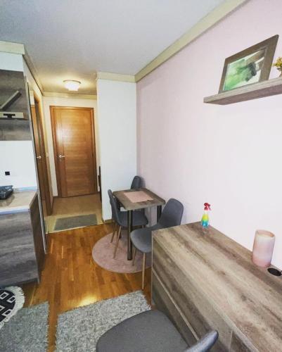 Lara Apartman U248