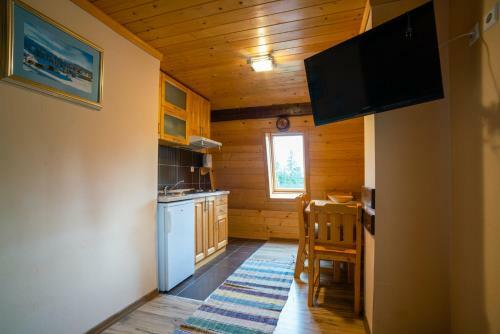 Apartments And Rooms Planinska Idila
