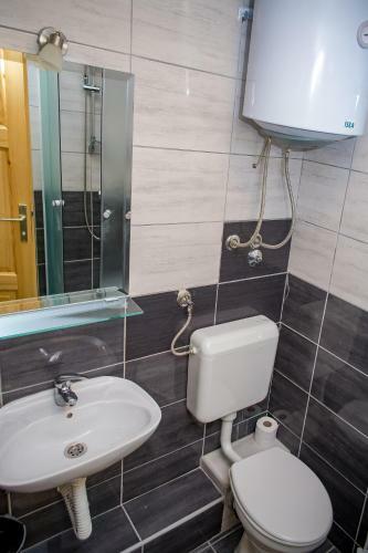 Apartments And Rooms Planinska Idila