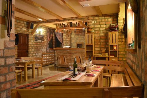 Apartments And Rooms Planinska Idila