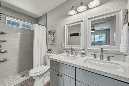 Gilbert Charmer! Close To Downtown Gilbert Fun! Home